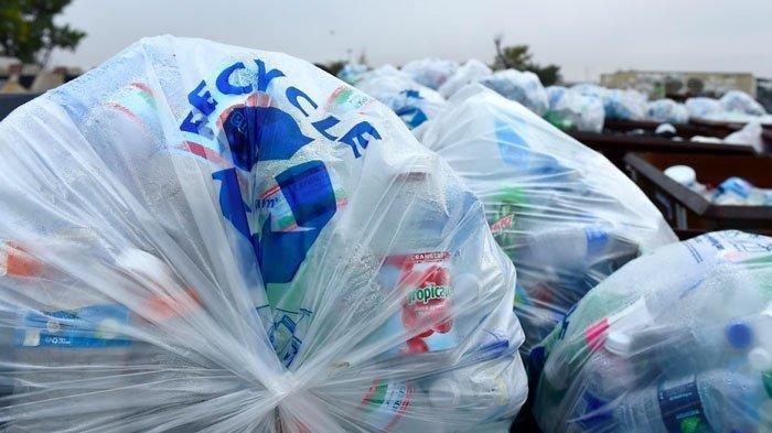 Karyawan-PT-KJF-membuang-sembarangan-hasil-produk-rusak-ke-pemukiman-warga.jpg