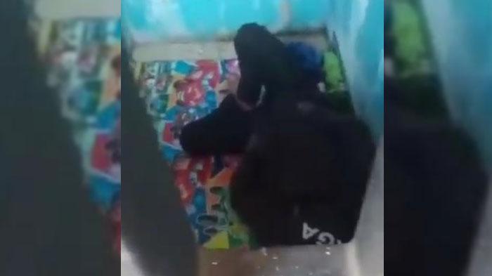 Karyawan Koperasi di Nganjuk Dikurung 8 Hari Dalam Ruangan Berteralis oleh Bos Gegara Uang Rp19 Juta