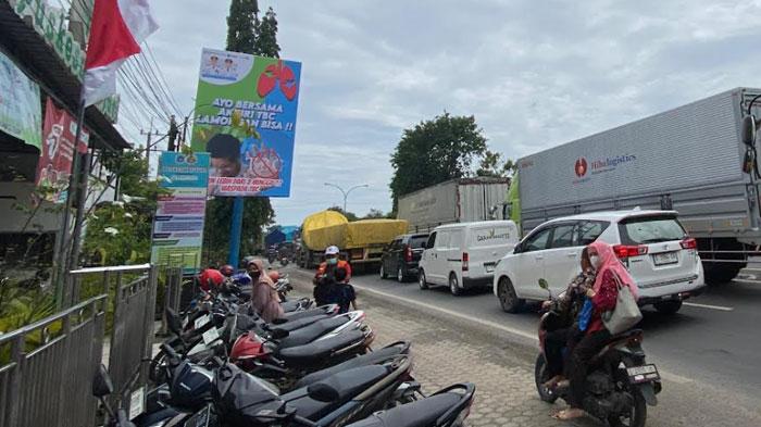 Banjir Rendam Jalan Nasional Lamongan–Babat, Kemacetan Mengular 8 Kilometer