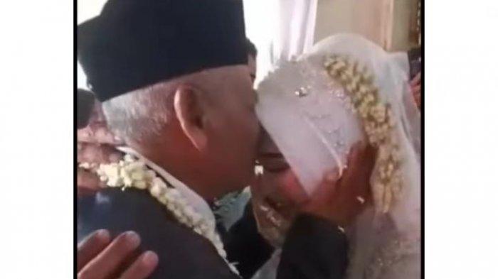 VIRAL TERPOPULER: Bulan Madu Kakek Sondani dan Gadis 19 Tahun - 1 Keluarga Bakar Sopir Mobil Travel