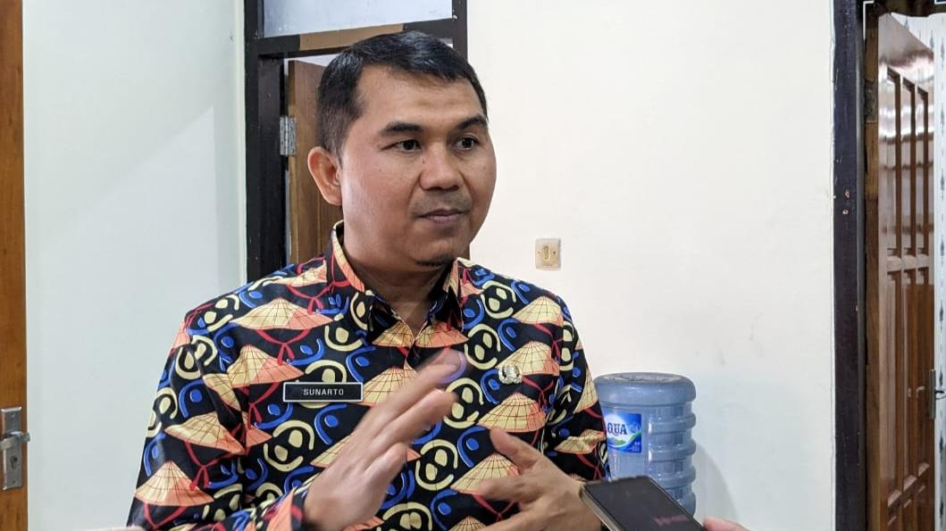 Kepala-Dinas-Kesehatan-Pengendalian-Penduduk-KB-Kabupaten-Trenggalek-Sunarto.jpg