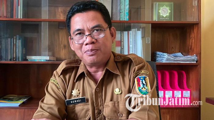 Kepala-Dinas-Koperasi-UMKM-dan-Perdagangan-Diskopumdag-Tuban-Gunadi-2025.jpg