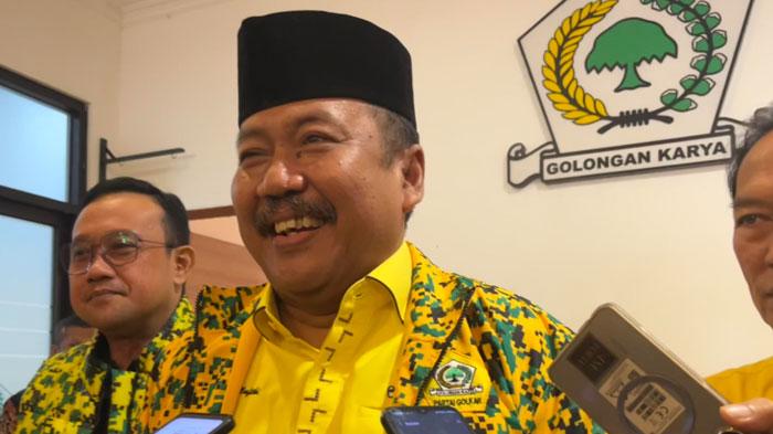 Ketua-DPD-Partai-Golkar-Jatim-Ali-Mufthi-saat-ditemui-di-Kantor-Golkar-Jawa-Timur.jpg