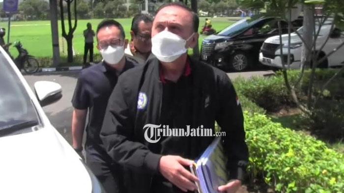 Ketua-Umum-PSSI-Mochamad-Iriawan-atau-Iwan-Bule-tiba-di-Polda-Jatim.jpg