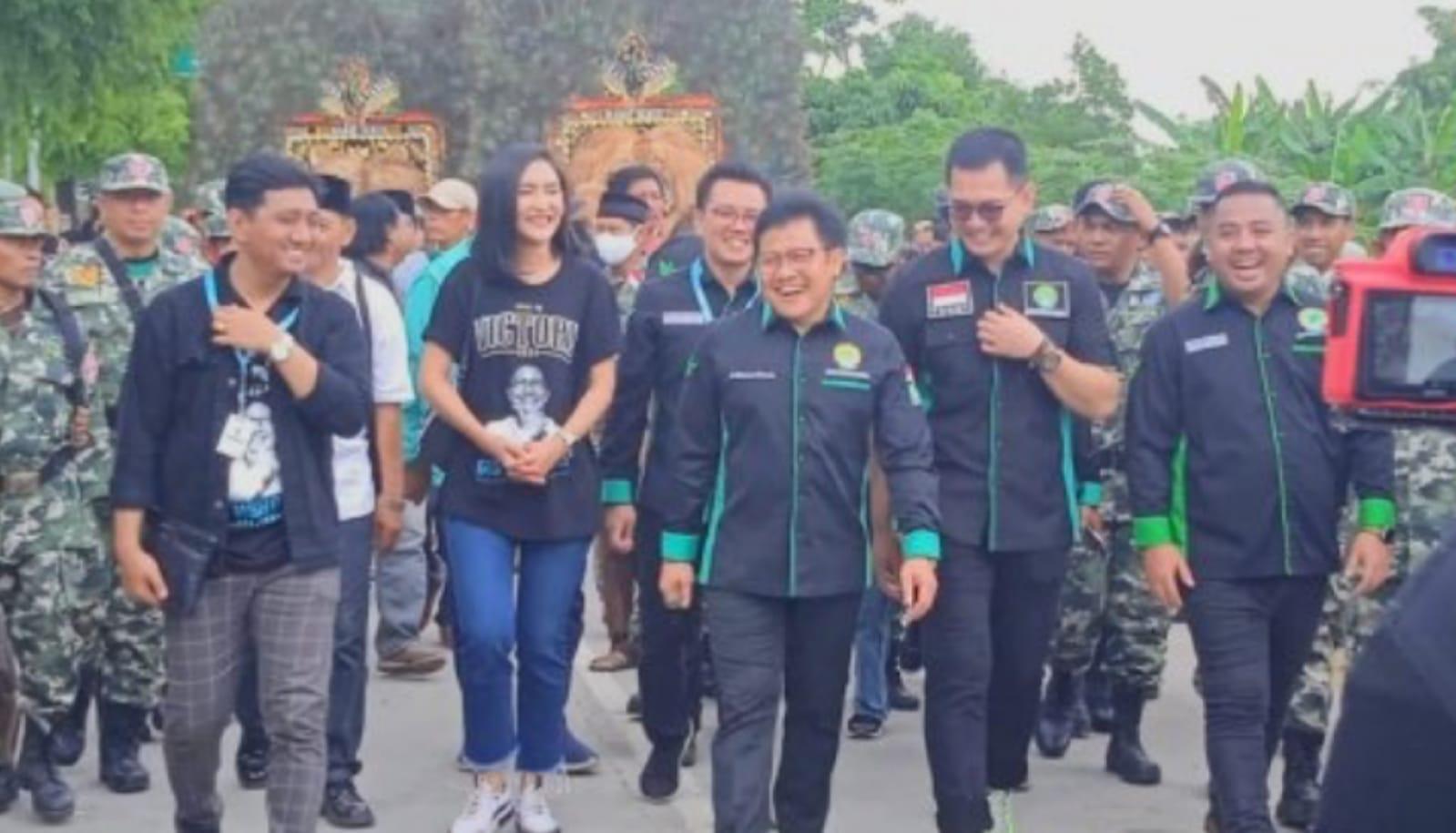 Ketum-PKB-Abdul-Muhaimin-Iskandar-bersama-jajaran-Garda-Bangsa-dalam-kegiat.jpg