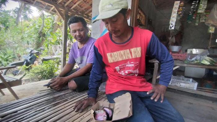 Kesedihan Pria Madiun Saat Lihat Boks di Bawah Kasur yang Terbakar, Uang Puluhan Juta Jadi Menghitam