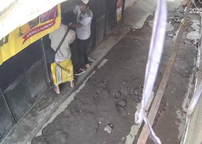 Komplotan-maling-toko-di-Pasar-Bandung-Jombang-saat-beraksi.jpg