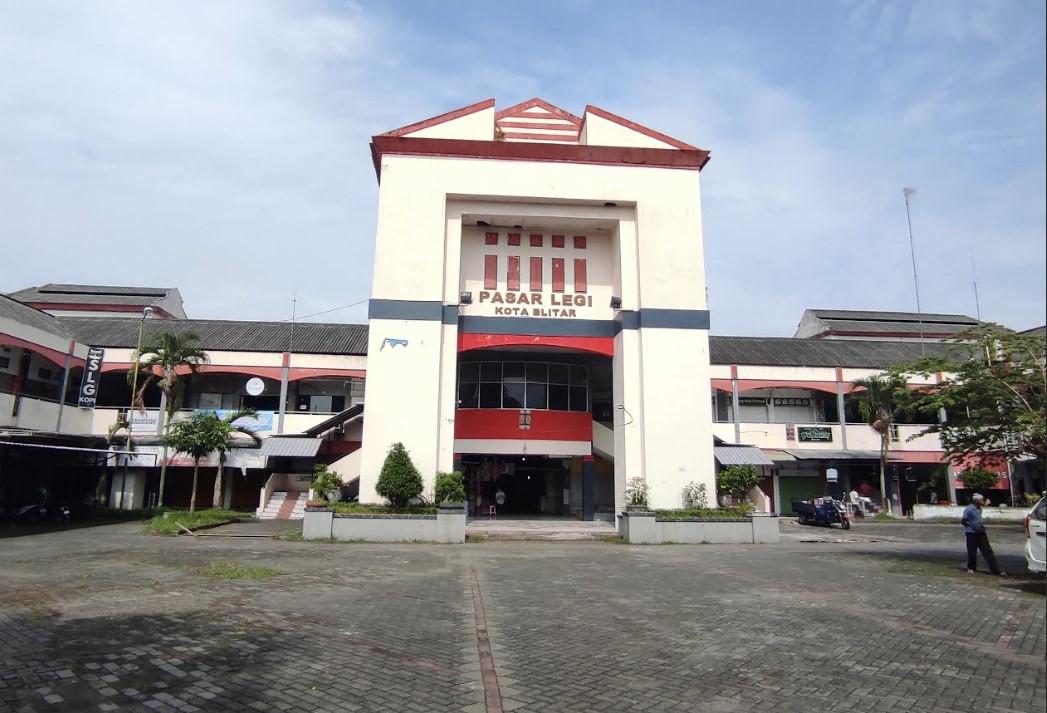 Kondisi-bangunan-Pasar-Legi-Kota-Blitar-Selasa-11112025.jpg