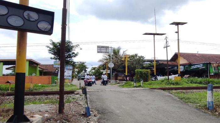 Lampu Sirine Perlintasan Rel Tak Berbunyi Saat 2 Pelajar MAN di Blitar Tewas Tertabrak KA Penataran