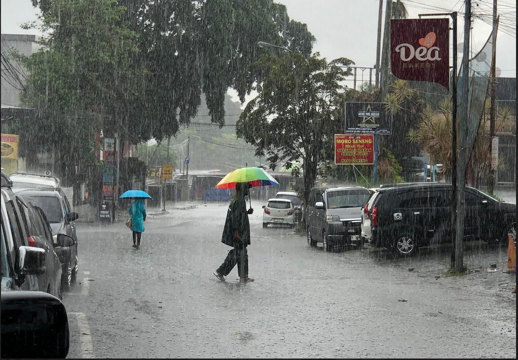 Kota-Batu-setiap-hari-diguyur-hujan-Akibatnya-terjadi-banjir-luapan.jpg
