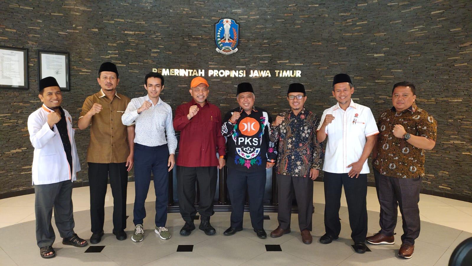 Presiden PKS Berkunjung ke Jatim, Kang Irwan Laporkan Banyak Dukungan dari Para Tokoh