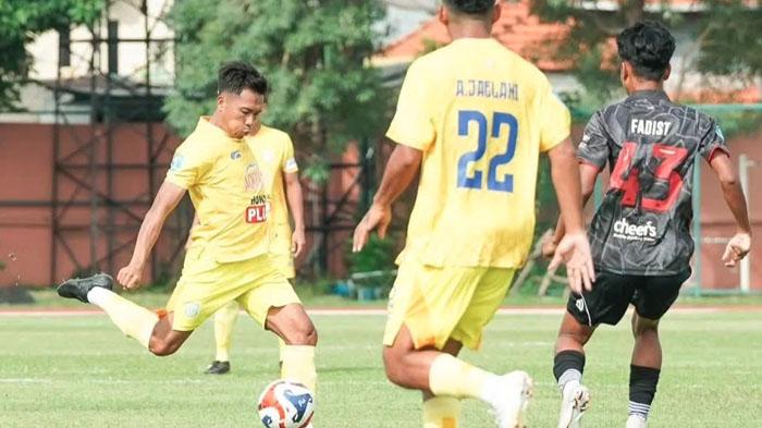 Laga-Gresik-United-vs-Persiba-Bantul-di-Lapangan-Thor-Kota-Surabaya-2026.jpg