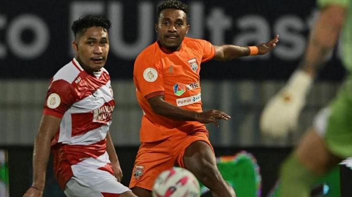 Laga-Madura-United-vs-Borneo-FC-berakhir-dengan-skor-1-0-untuk-kemenangan-Laskar-Sapeh-Kerrab.jpg