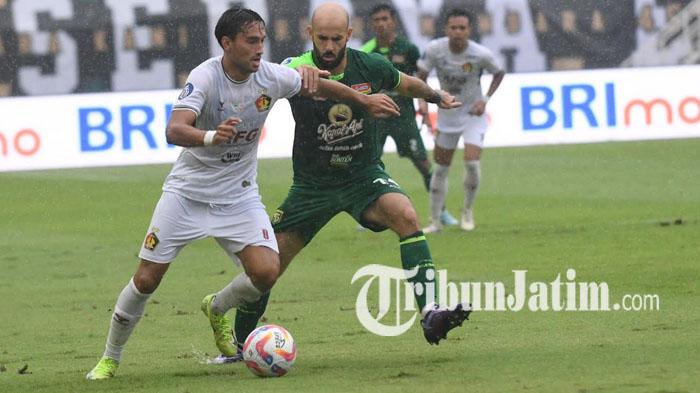 Laga-Persebaya-vs-Persik-Kediri-pada-lanjutan-Liga-1-20242025-di-GBT-Surabaya.jpg