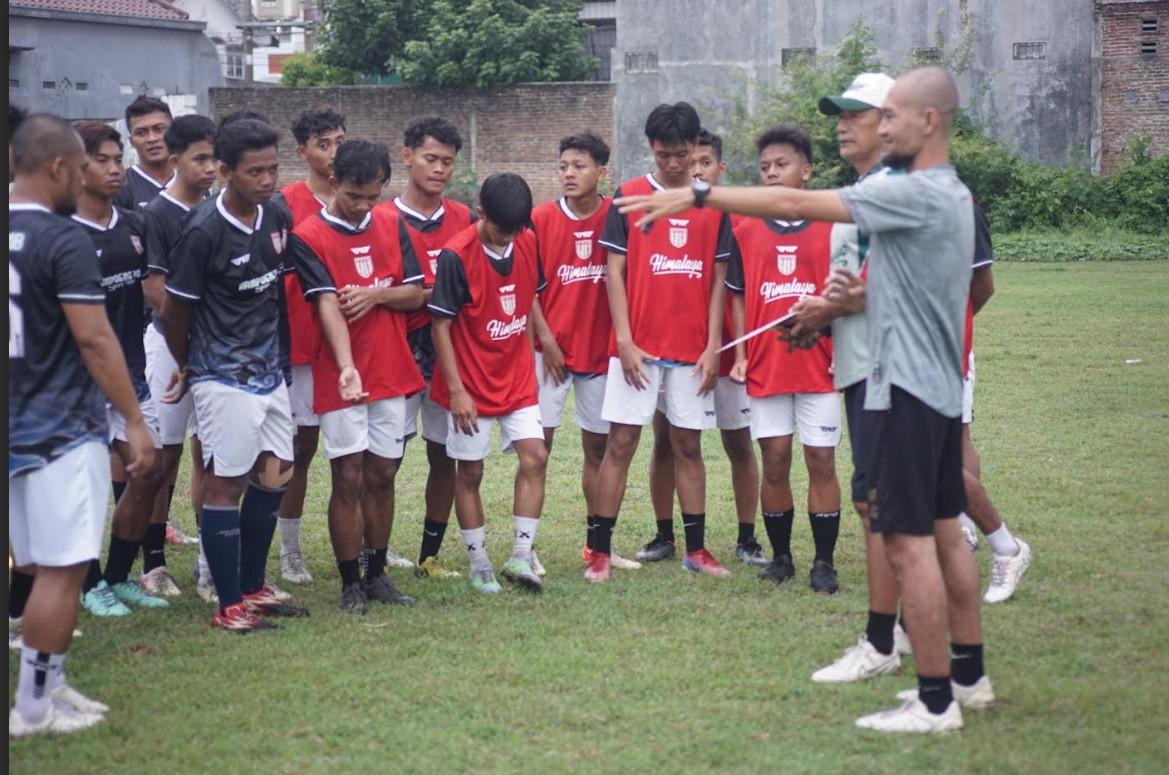 PSID Jombang Panaskan Mesin Jelang Bergulirnya Liga 4 PSSI Jatim 2024, Mulai Geber Latihan
