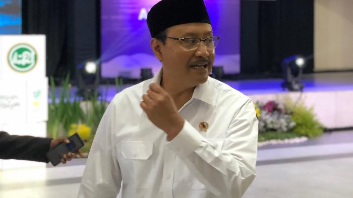 Menteri-Sosial-Saifullah-Yusuf-atau-Gus-Ipul-saat-ditemui-di-Kota-Batu-terkait-sekolah-rakyat.jpg