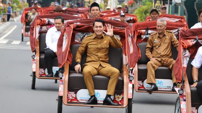 Alasan Bupati Tuban dan Wakilnya Ganti Mobil Dinas Rp 1,8 M di Tengah Efisiensi APBD Kini Disoroti