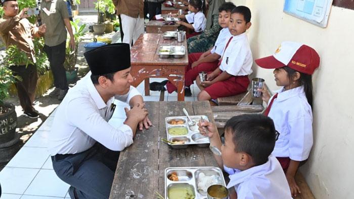 Makan Siang Bergizi di Trenggalek, Mas Ipin Sediakan Menu Tanpa Pengawet dan Harga Terjangkau