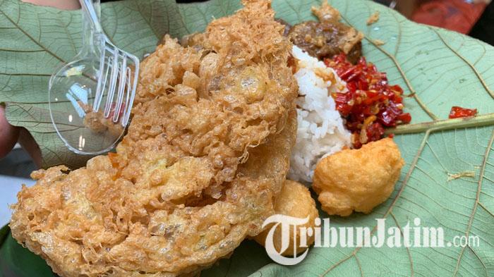 Nasi-Jamblang-kuliner-populer-di-Cirebon-hadir-di-Festival-Kuliner-Pasar-Guyub-di-Grand-City-Mall.jpg
