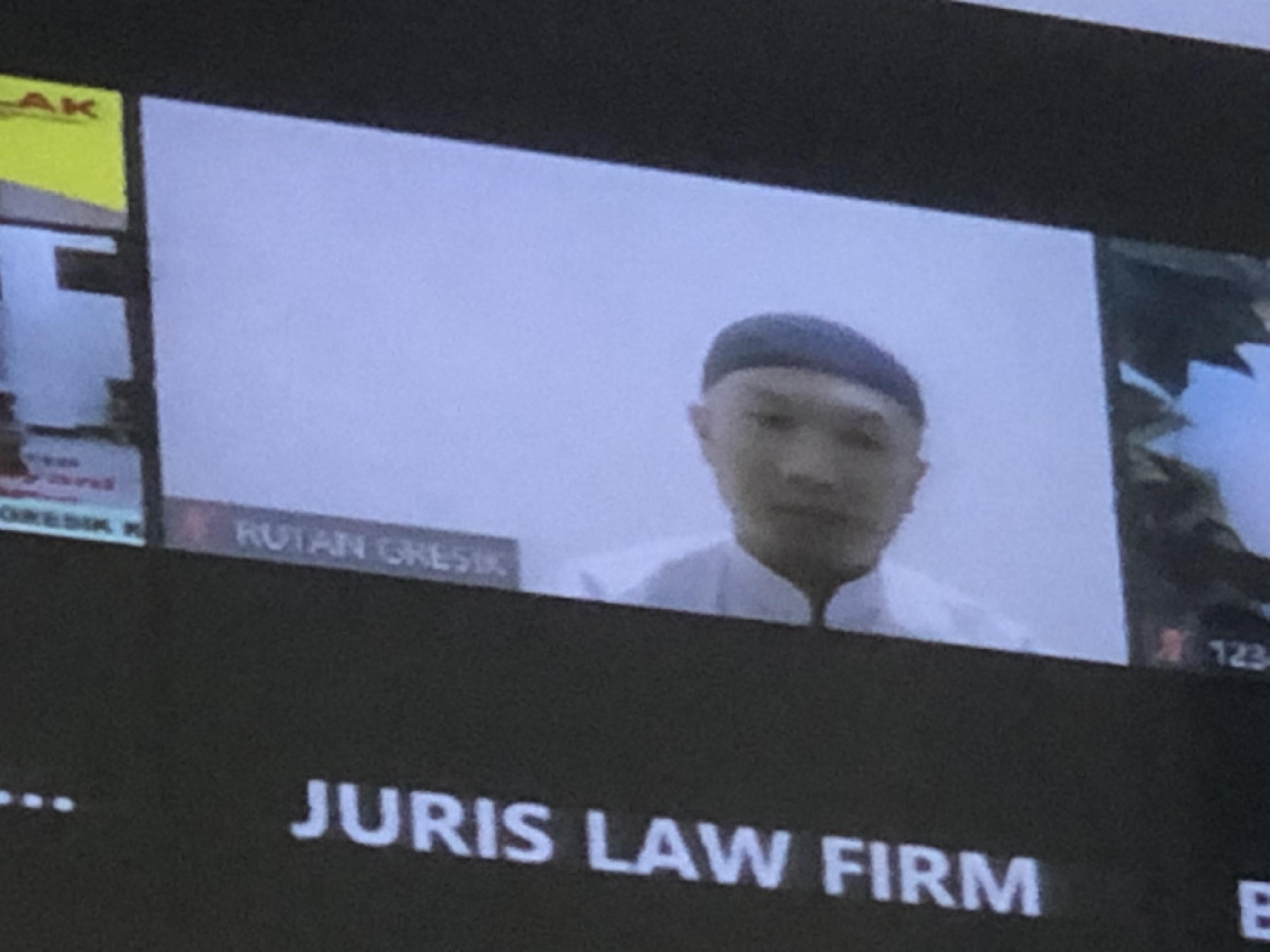 Tak Terima Anaknya Dituduh Mencuri, Warga Gresik Hajar Tetangga dan Lempar Puntung Rokok