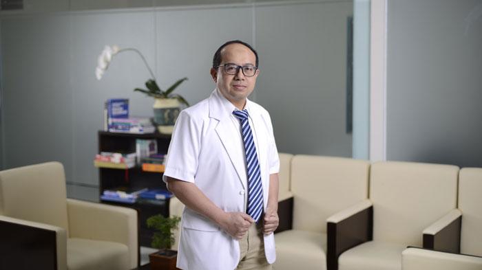 PENANGANAN-KANKER-Dokter-Spesialis-Bedah-Onkologi-dari-RS-Premier-Surabaya-dr-Dwi-Hari-Susilo.jpg
