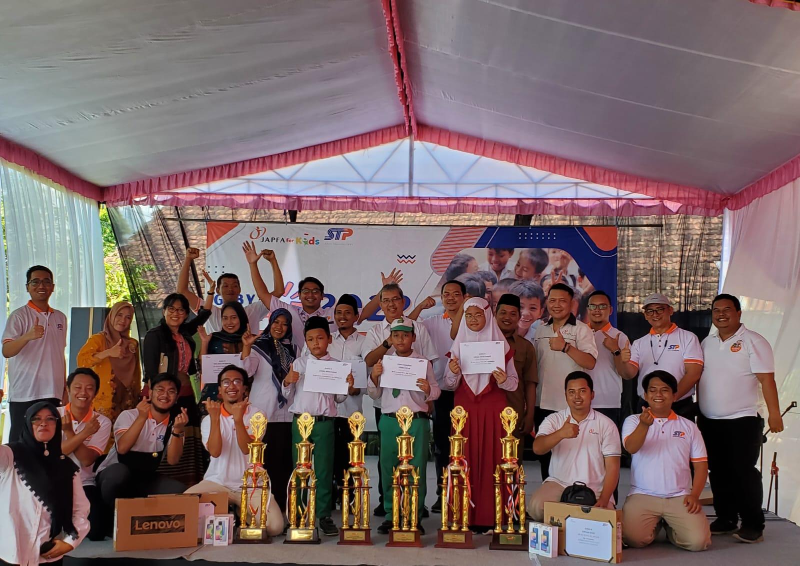 Libatkan Ribuan Siswa SD, PT STP unit Aquafeed Gresik Beri Apresiasi Bagi Pemenang JAPFA For Kids