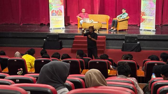 Disbudpar Jatim Promosikan Kesenian Topeng Panji Lewat Diskusi dan Pertunjukan Drama Tari