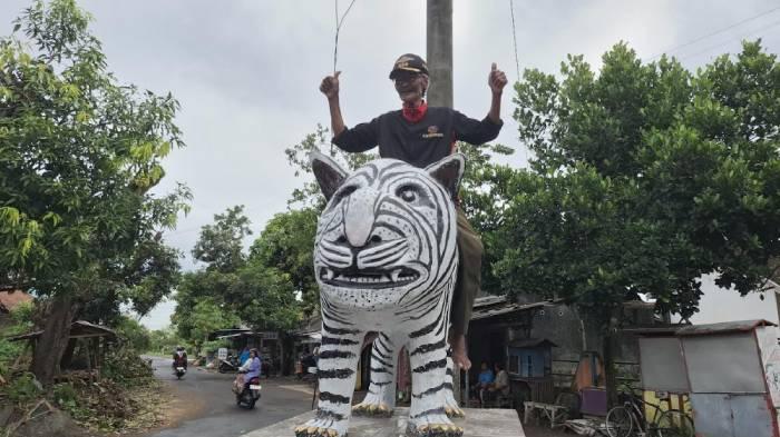Patung-macan-putih-kediri-dibuat-suwari.jpg