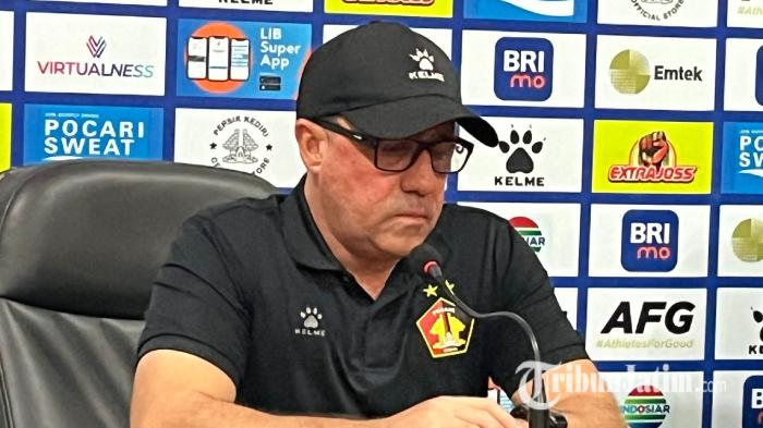 Pelatih-Persik-Kediri-Marcelo-Rospide-luapkan-rasa-sedih.jpg
