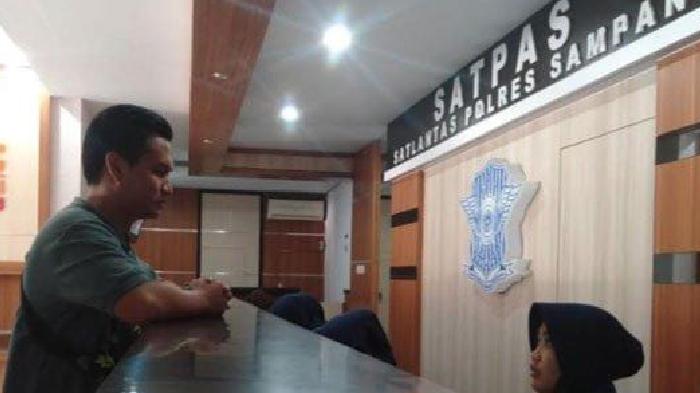 Pelayanan-SIM-di-Kantor-Sat-Lantas-setempat-akan-menjalani-libur-panjan.jpg