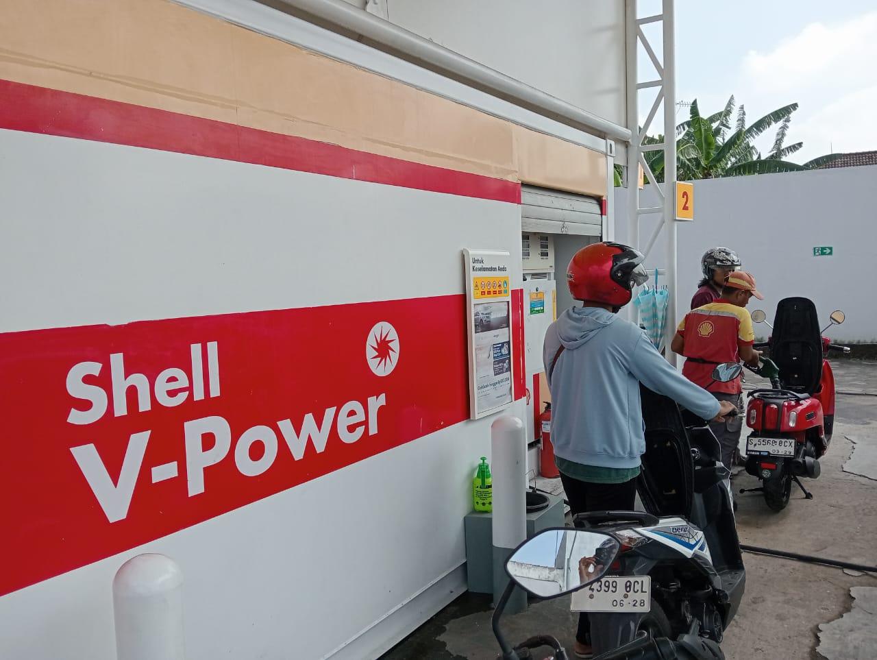 Pelayanan-di-SPBU-Shell-di-Jalan-Kapten-P-Tendean-No-127-Pulo-Kecamatan-Jombang-masih-normal.jpg