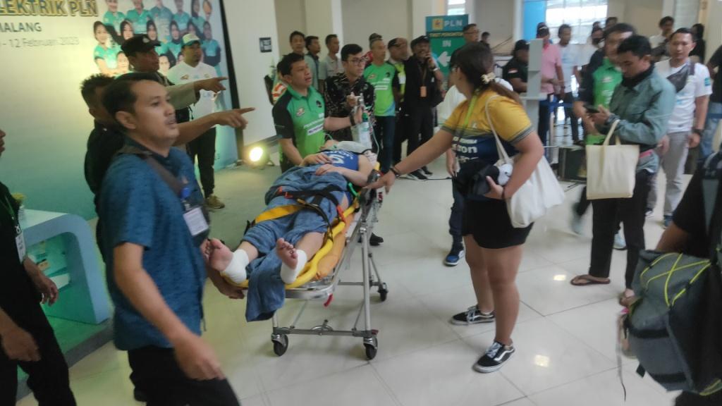 Pemain-Jakarta-Pertamina-Fastron-Yolla-Yuliana-tak-sadarkan-diri.jpg