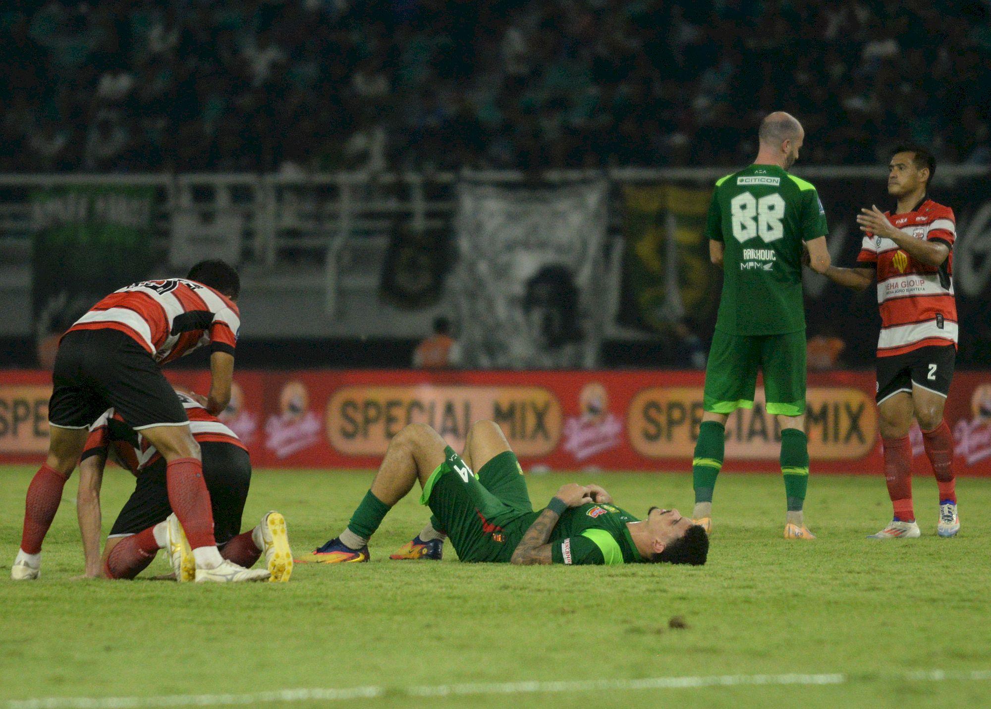 Ungkapan Kecewa Bernardo Tavares usai Persebaya Kalah di Kandang dari Madura United: Sangat Sedih