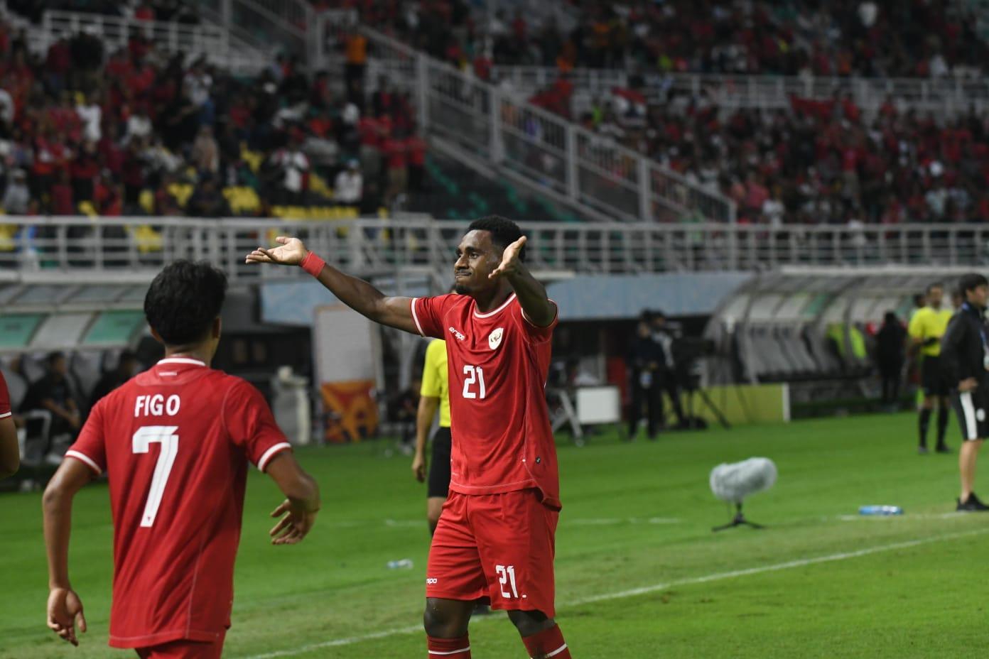Pemain-Timnas-U-19-Indonesia-M-Iqbal-Gwijangge-melakukan-selebrasi.jpg
