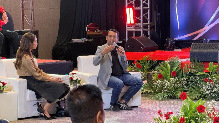 Peneliti-Litbang-Kompas-Yohan-Wahyu-saat-hadir-dalam-Talkshow-RedTalks.jpg