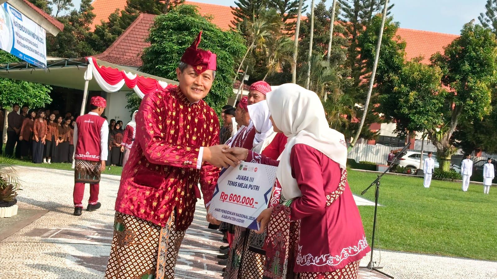 Pemerataan Pendidikan Jadi Fokus Pemkab Kediri di Momen Hardiknas 2026