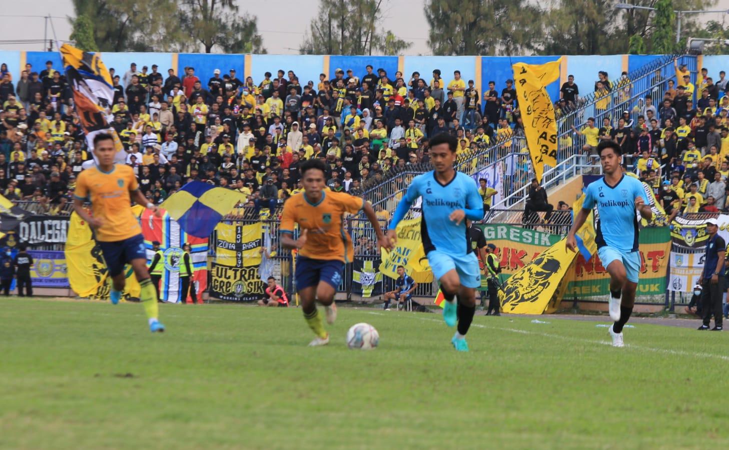 Persela-Lamongan-libas-Gresik-United-4-1.jpg