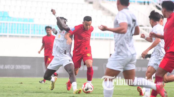 Pertandingan-Arema-FC-vs-Madura-United-di-Stadion-Kanjuruhan-Malang-2025.jpg