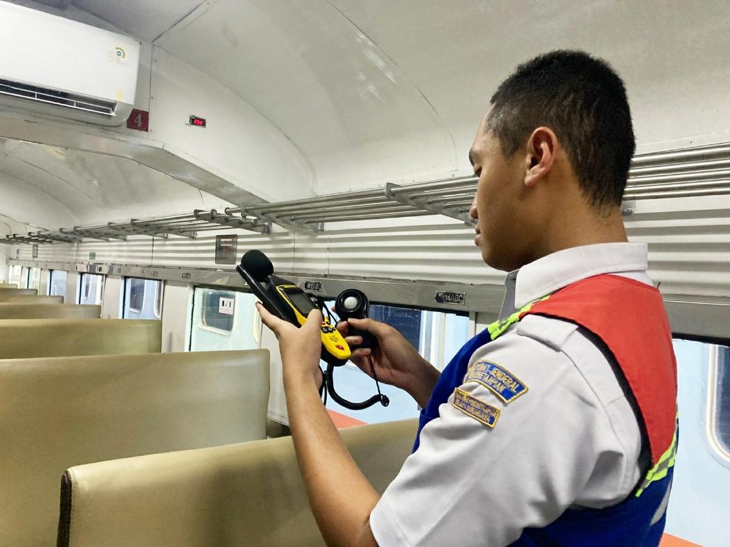 H-7 Lebaran, Penumpang Kereta Api di Mojokerto Membludak, Capai 10.659 Orang