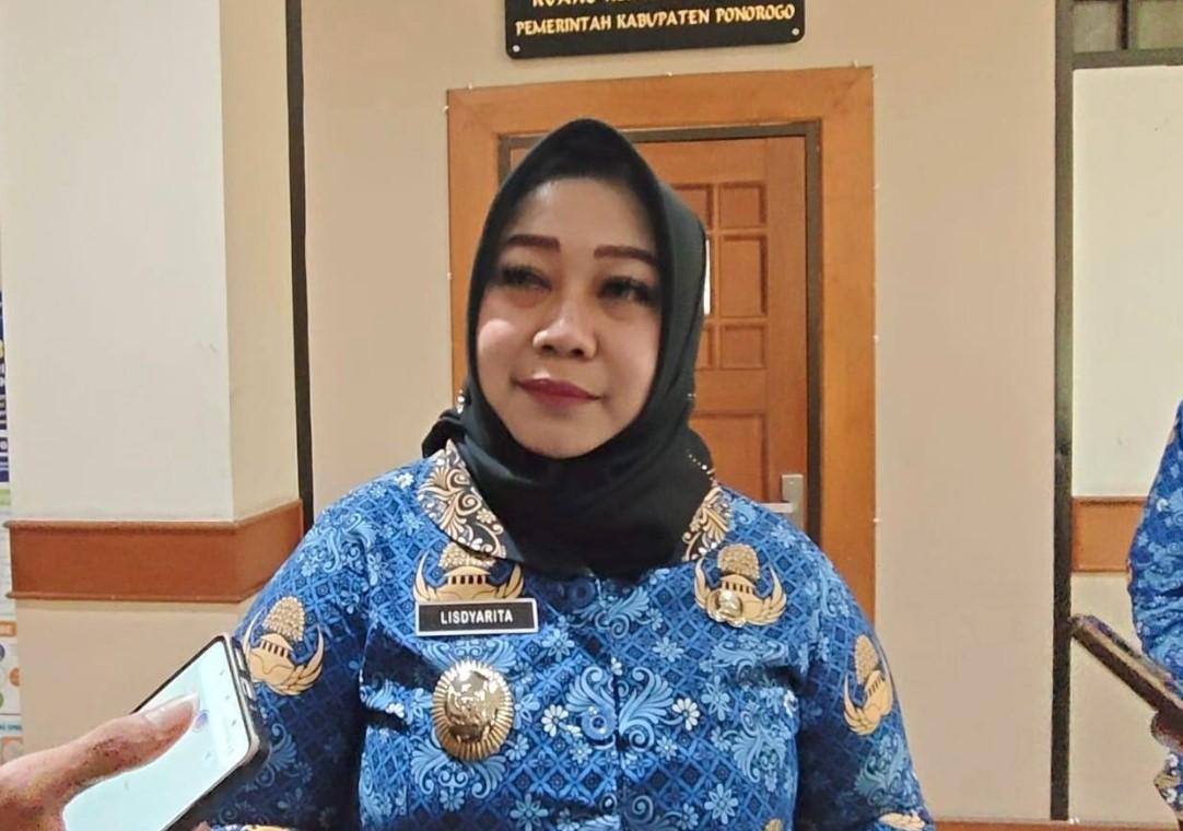 Plt-Bupati-Ponorogo-Lisdyarita-saat-di-Gedung-Graha-Krida-Praja.jpg