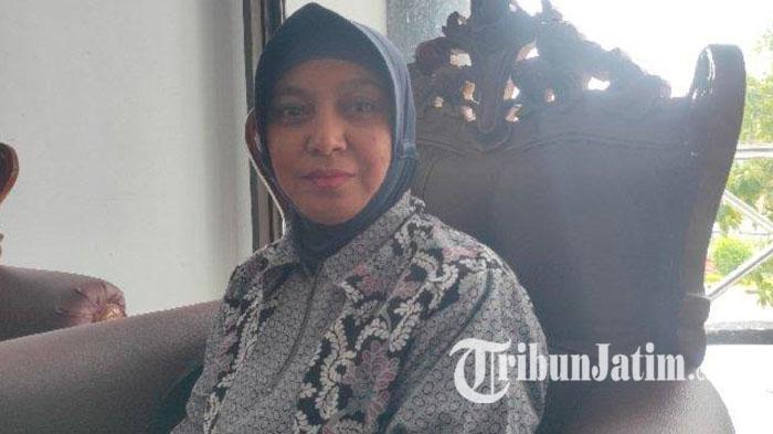 Plt-Kepala-Dinas-Pendidikan-Tuban-Fien-Roemini-Koesnawangsih-2025.jpg
