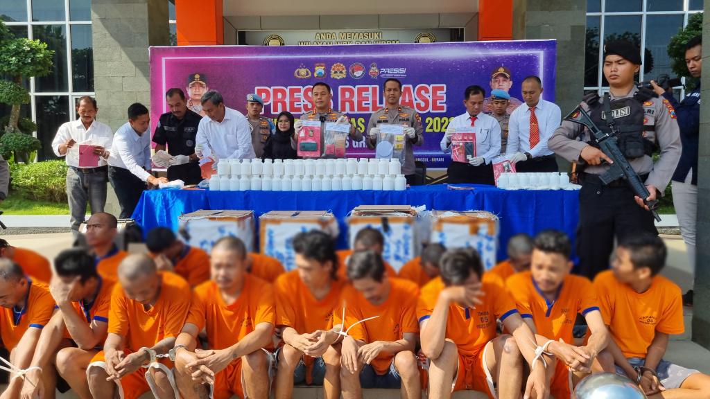 Operasi Tumpas Narkoba 2023: Polres Gresik Berhasil Ungkap 22 Kasus dan Ringkus 31 Tersangka