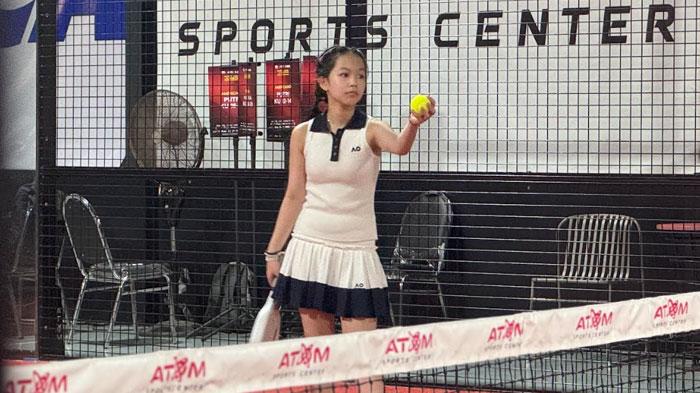 Potret-pemain-turnamen-East-Java-Junior-Padel-2026-di-Pasar-Atom-Surabaya.jpg