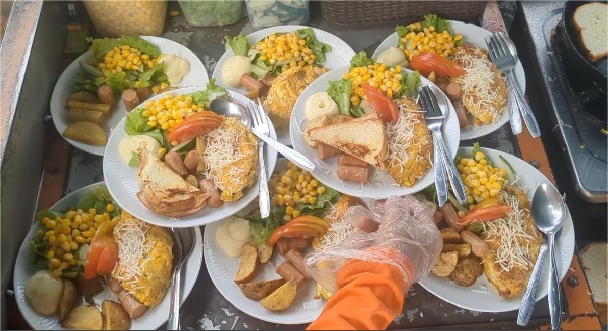 Potret-sajian-menu-makanan-ala-negara-barat-kreasi-Dwi-Suprapto.jpg