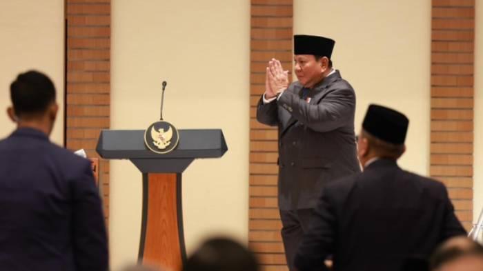 Presiden-Indonesia-Prabowo-Subianto-bercanda-kopi-di-hadapan-Presiden-Brasil.jpg