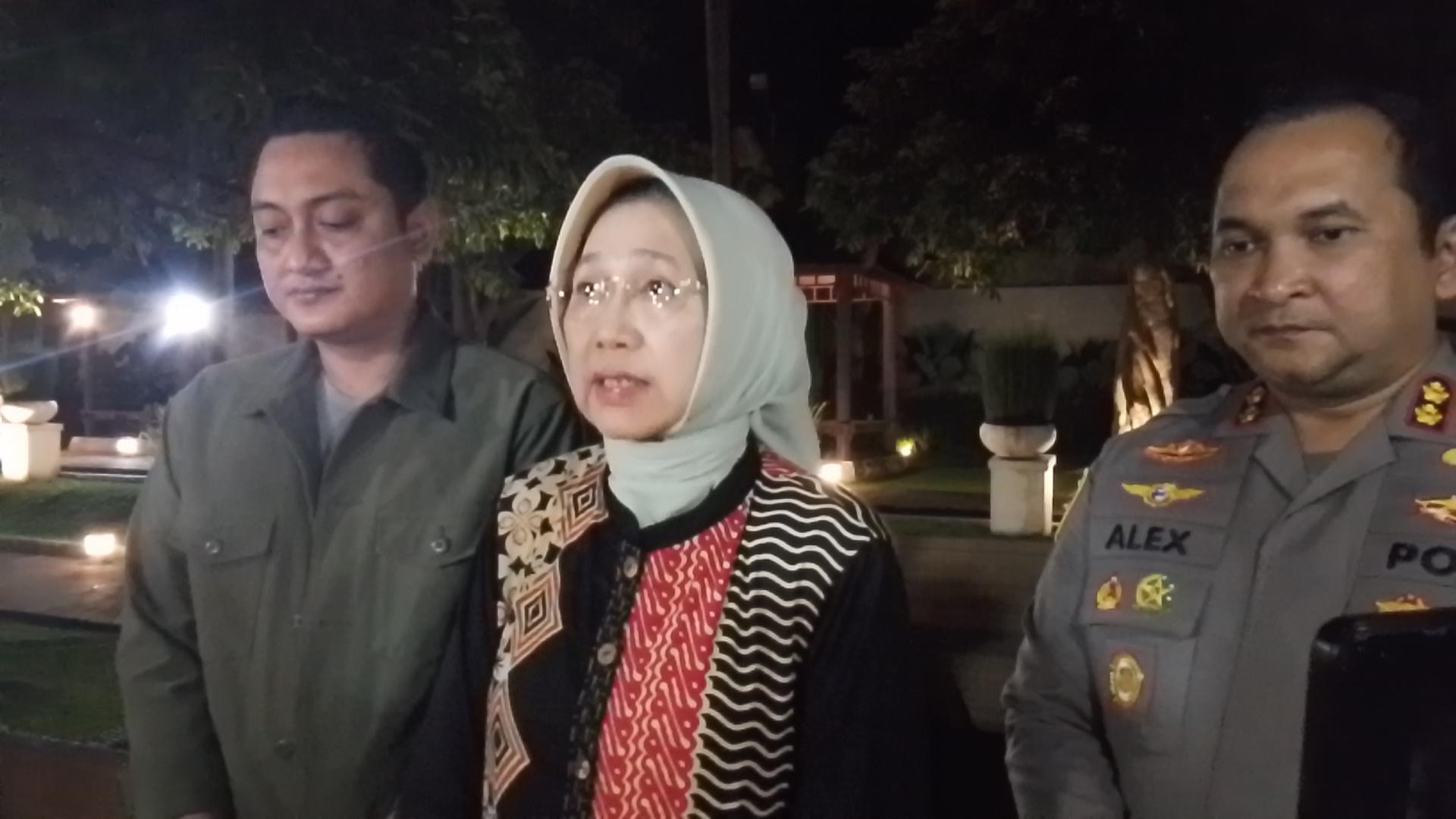RAWAN-BEGAL-Bupati-Indah-Amperawati-saat-di-Pendapa-Arya-Wiraraja-Kabupaten-Lumajang.jpg