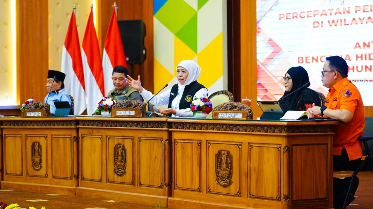 Rakor-Bersama-BNPB-Khofifah-Tekankan-Pentingnya-Mitigasi-dan-Pemetaan.jpg