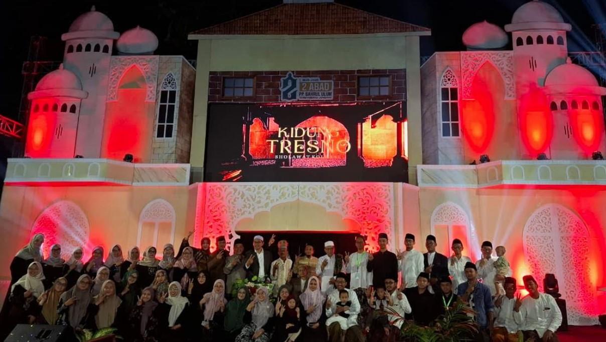 Dua Abad Berdiri, Ponpes Bahrul Ulum Wariskan Daya Juang, Sholawat Kolosal Jadi Puncak Perayaan
