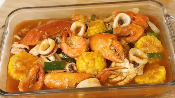 Resep-seafood-saus-padang-ala-Chef-Devina-Hermawan.jpg