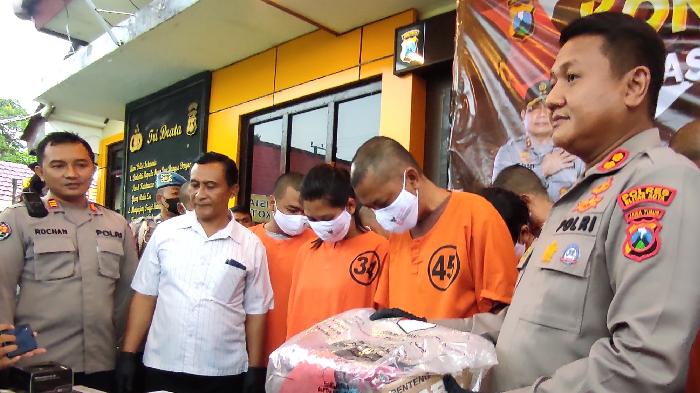 Buang Bayi Hasil Hubungan Terlarangnya, Suami Bu Kades di Blitar Terancam Menua di Penjara